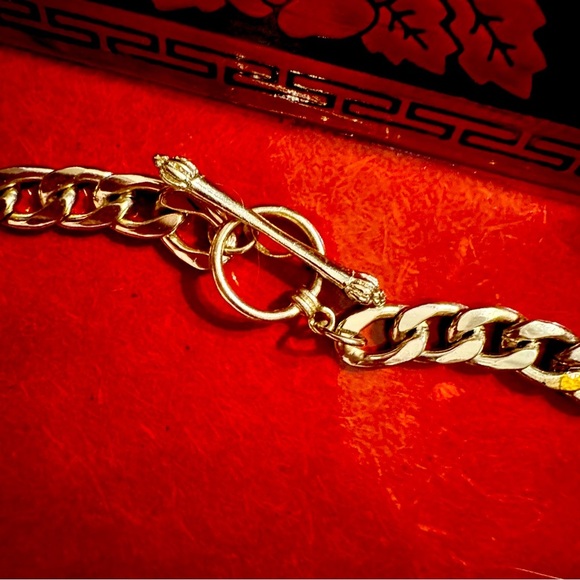 Chunky Gold Tone Curb Chain with Rhinestone Heart Pendant - Picture 5 of 5